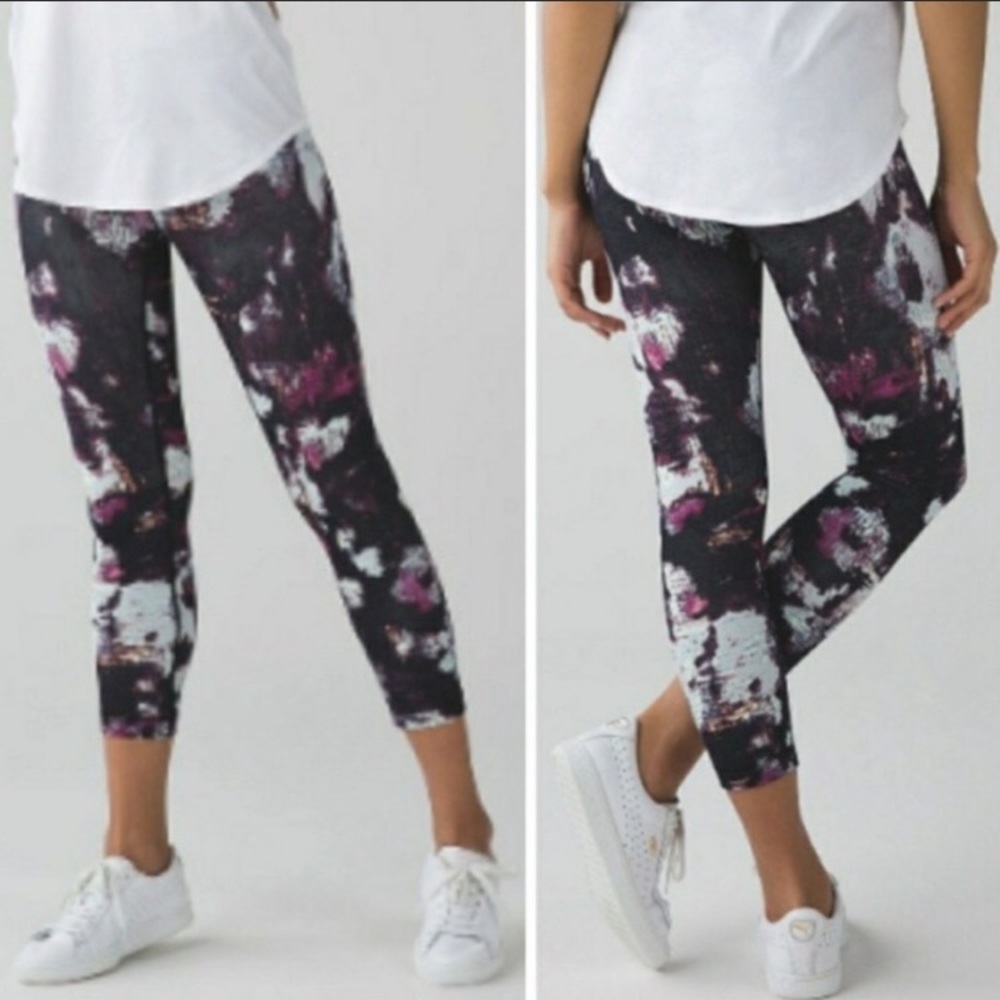 🍋•Lululemon• patterned luon denim leggings